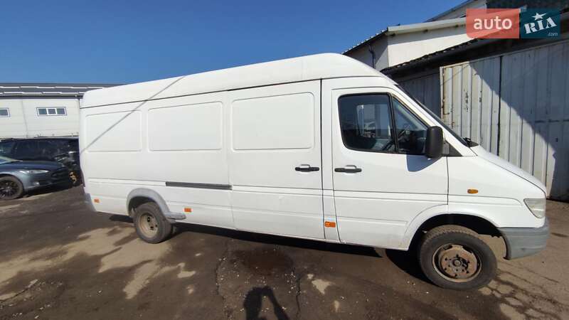 Грузовой фургон Mercedes-Benz Sprinter 1997 в Львове