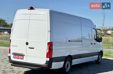 Вантажний фургон Mercedes-Benz Sprinter 2021 в 