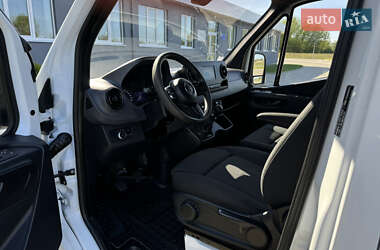 Вантажний фургон Mercedes-Benz Sprinter 2021 в 