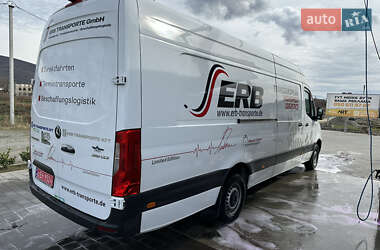 Вантажний фургон Mercedes-Benz Sprinter 2022 в 
