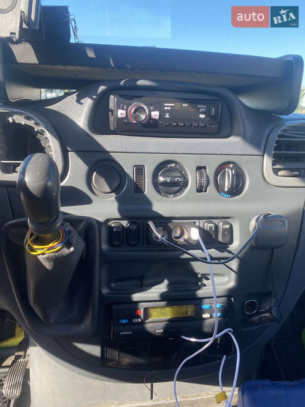 Эвакуатор Mercedes-Benz Sprinter 2004 в Одессе фото 7 Эвакуатор Mercedes-Benz Sprinter 2004 в Одессе