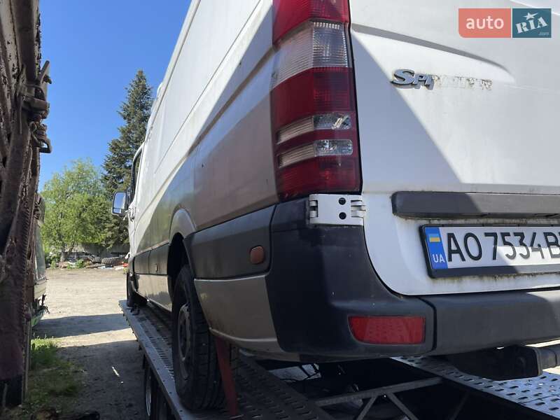 Грузовой фургон Mercedes-Benz Sprinter 2007 в 