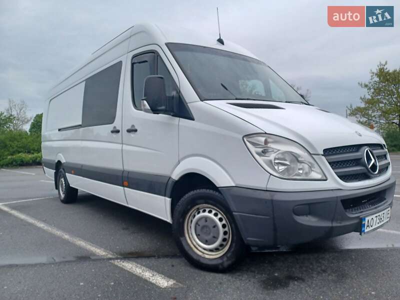 Микроавтобус Mercedes-Benz Sprinter 2012 в Рахове
