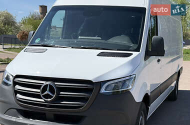 Грузовой фургон Mercedes-Benz Sprinter 2021 в 