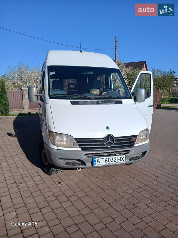 Mercedes-Benz Sprinter 2002