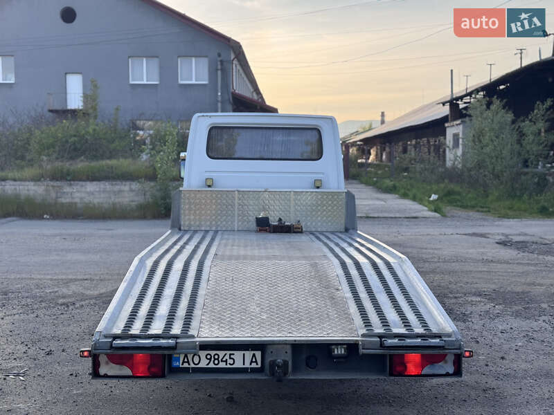 Эвакуатор Mercedes-Benz Sprinter 2006 в Хусте