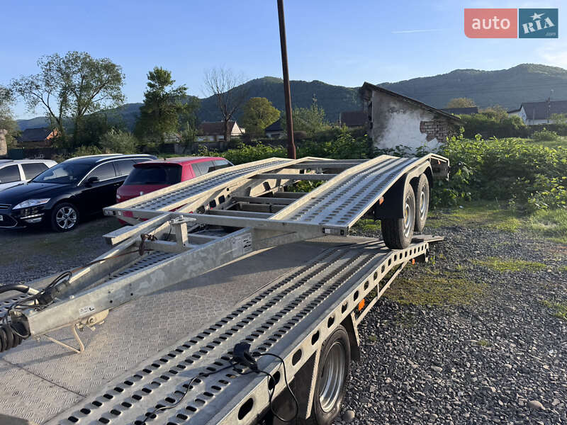 Эвакуатор Mercedes-Benz Sprinter 2006 в Хусте