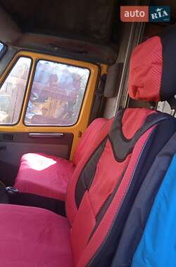 Вантажний фургон Mercedes-Benz Sprinter 1995 в 