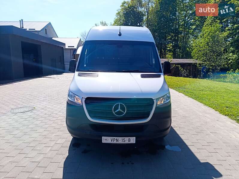 Грузовой фургон Mercedes-Benz Sprinter 2022 в Долине