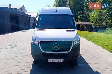 Грузовой фургон Mercedes-Benz Sprinter 2022 в 