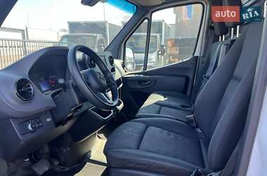 Грузовой фургон Mercedes-Benz Sprinter 2022 в 