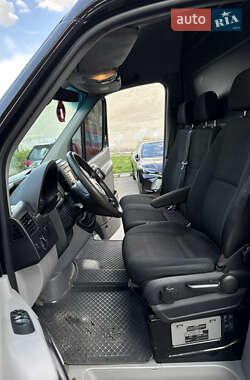 Грузовой фургон Mercedes-Benz Sprinter 2015 в 