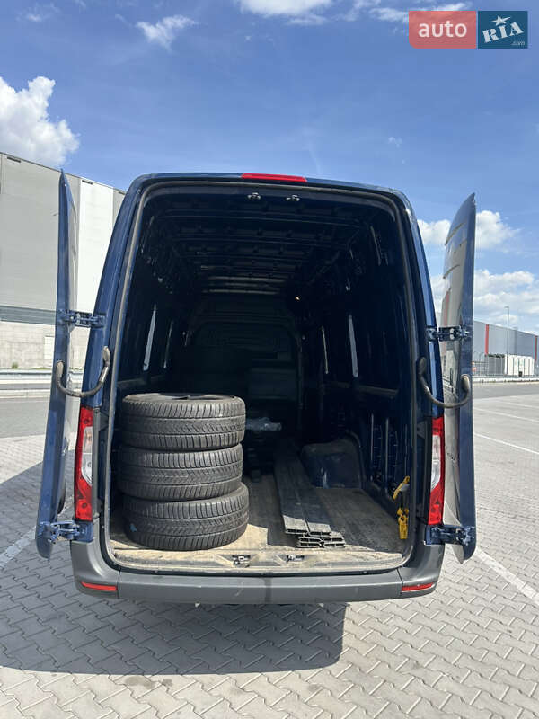 Вантажний фургон Mercedes-Benz Sprinter 2019 в Тячеві