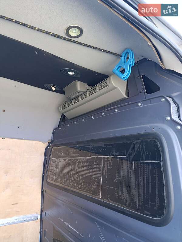 Грузовой фургон Mercedes-Benz Sprinter 2017 в Сумах