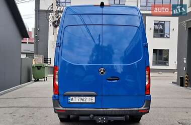 Грузовой фургон Mercedes-Benz Sprinter 2020 в 