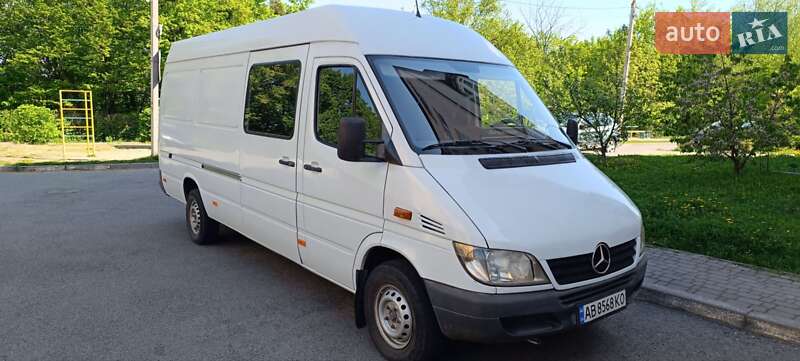 Mercedes-Benz Sprinter 2005