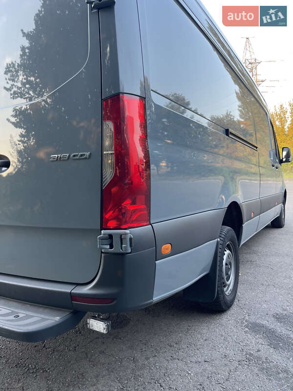 Вантажний фургон Mercedes-Benz Sprinter 2021 в Рівному