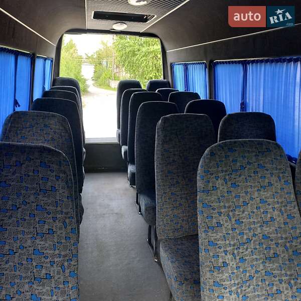 Мікроавтобус Mercedes-Benz Sprinter 2003 в Дніпрі