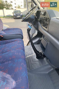 Грузовой фургон Mercedes-Benz Sprinter 1999 в 