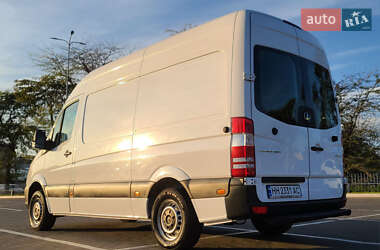 Грузовой фургон Mercedes-Benz Sprinter 2016 в 