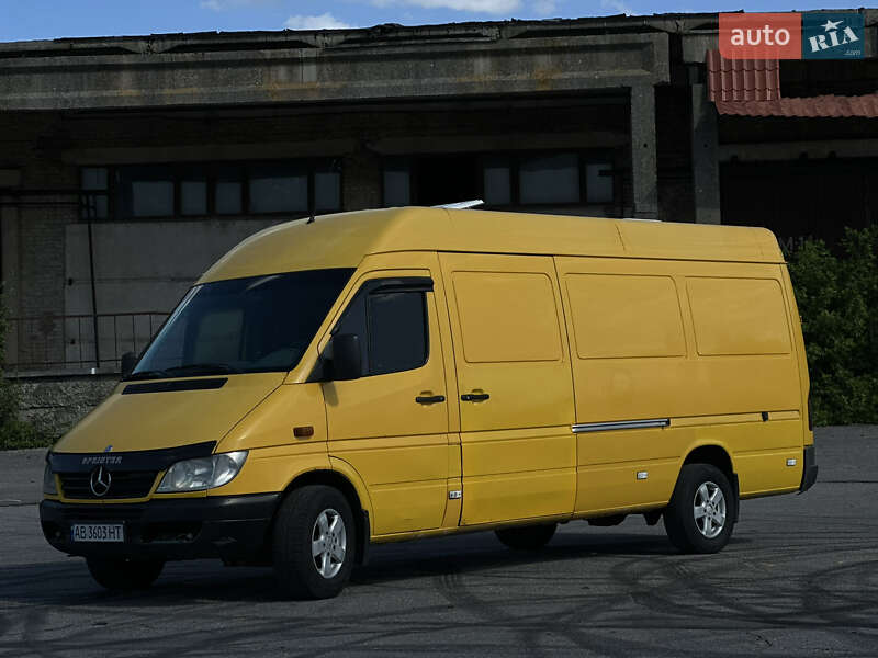 Mercedes-Benz Sprinter 2004