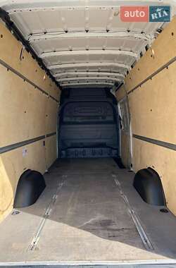 Грузовой фургон Mercedes-Benz Sprinter 2019 в 