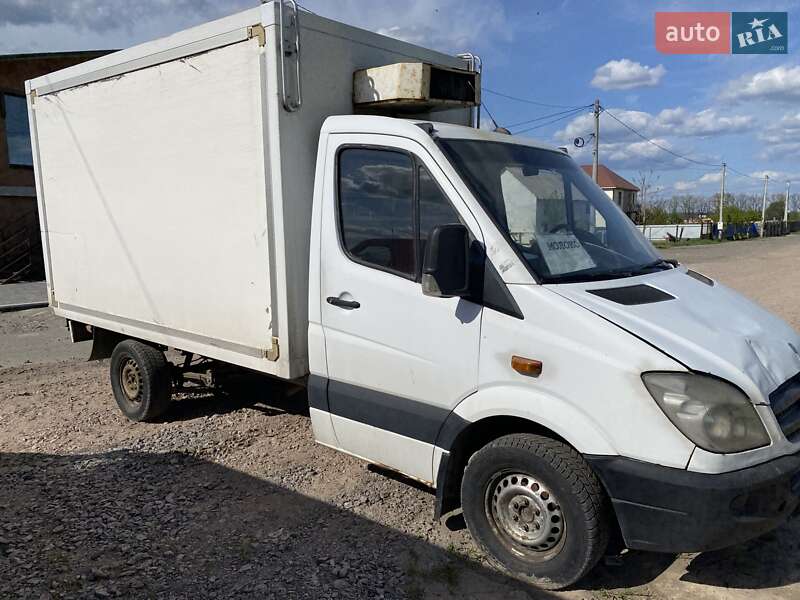 Mercedes-Benz Sprinter 2011