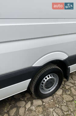 Грузовой фургон Mercedes-Benz Sprinter 2015 в 