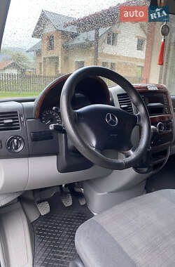 Грузовой фургон Mercedes-Benz Sprinter 2015 в 