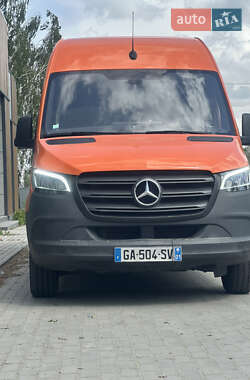 Грузовой фургон Mercedes-Benz Sprinter 2021 в 