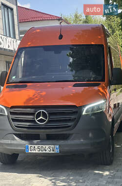 Грузовой фургон Mercedes-Benz Sprinter 2021 в 