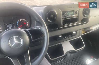 Вантажний фургон Mercedes-Benz Sprinter 2022 в 