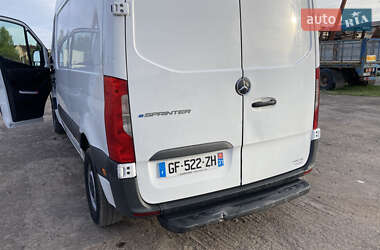Вантажний фургон Mercedes-Benz Sprinter 2022 в 
