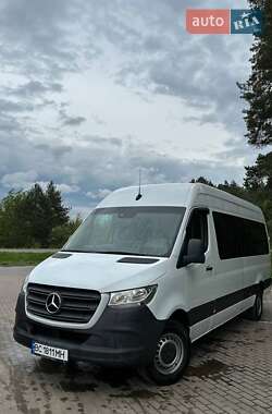 Вантажопасажирський фургон Mercedes-Benz Sprinter 2020 в Львові