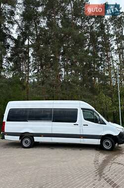 Вантажопасажирський фургон Mercedes-Benz Sprinter 2020 в 