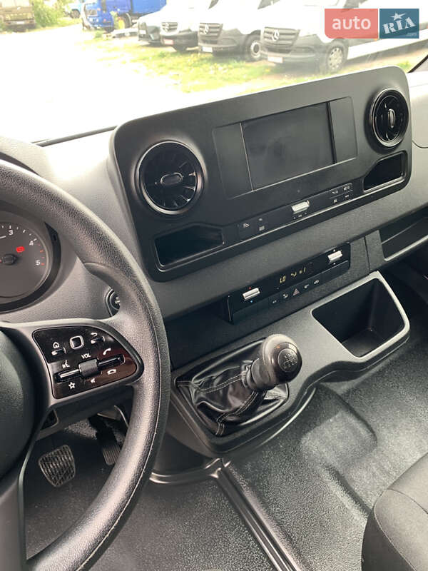 Вантажний фургон Mercedes-Benz Sprinter 2021 в Рівному