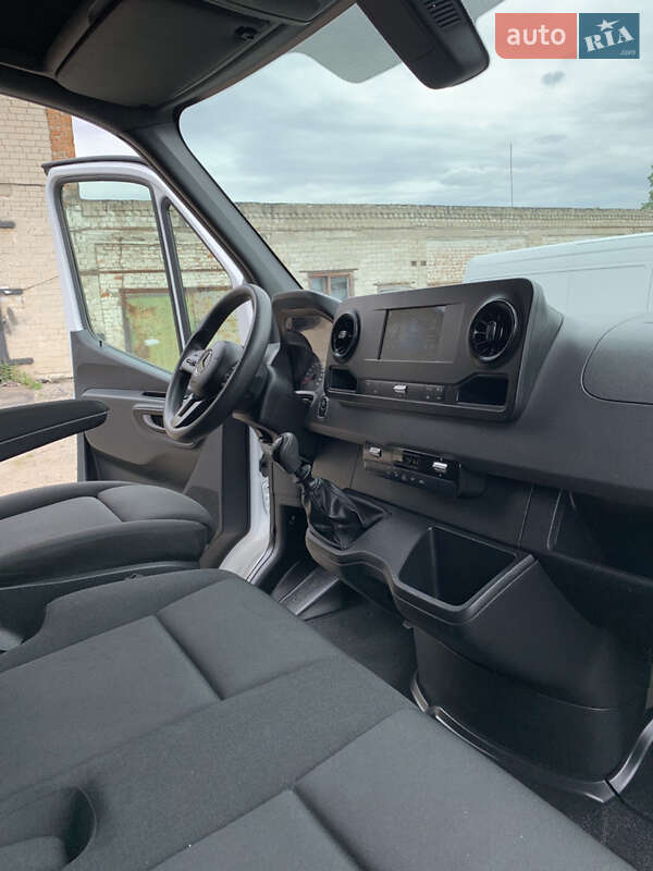 Вантажний фургон Mercedes-Benz Sprinter 2021 в Рівному