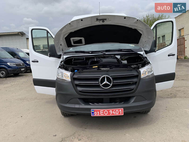 Вантажний фургон Mercedes-Benz Sprinter 2021 в Рівному