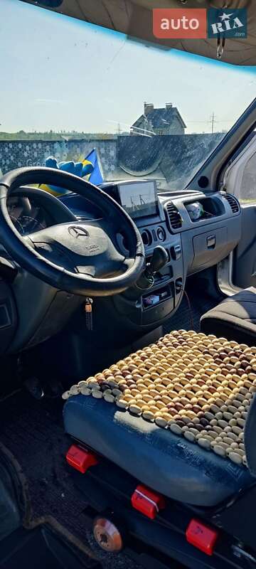 Грузопассажирский фургон Mercedes-Benz Sprinter 2001 в Каменец-Подольском