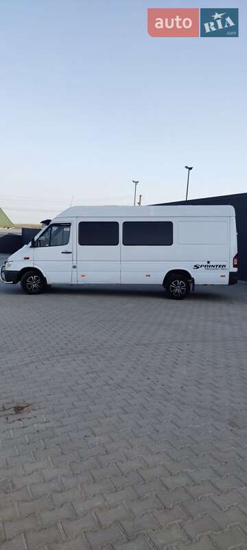 Грузопассажирский фургон Mercedes-Benz Sprinter 2001 в Каменец-Подольском