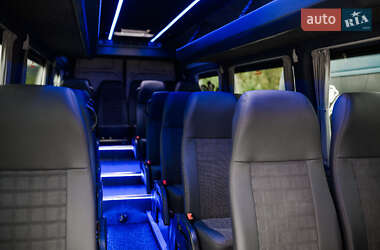 Мікроавтобус Mercedes-Benz Sprinter 2011 в 