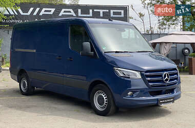 Грузовой фургон Mercedes-Benz Sprinter 2021 в 