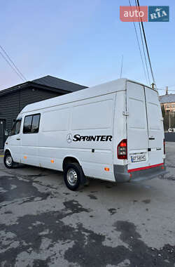 Вантажопасажирський фургон Mercedes-Benz Sprinter 2005 в Івано-Франківську