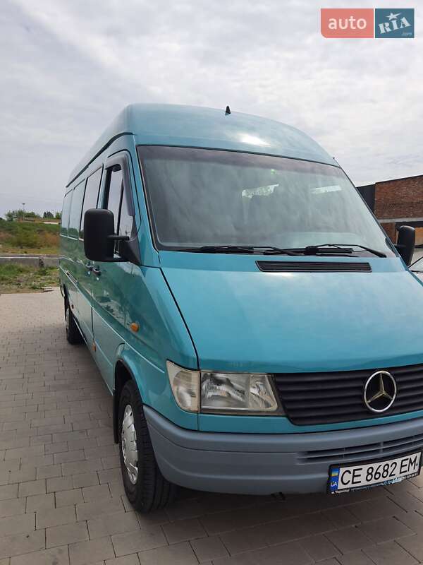 Вантажопасажирський фургон Mercedes-Benz Sprinter 1998 в Хмельницькому