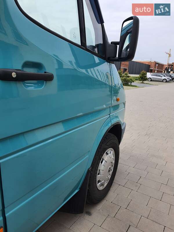 Вантажопасажирський фургон Mercedes-Benz Sprinter 1998 в Хмельницькому