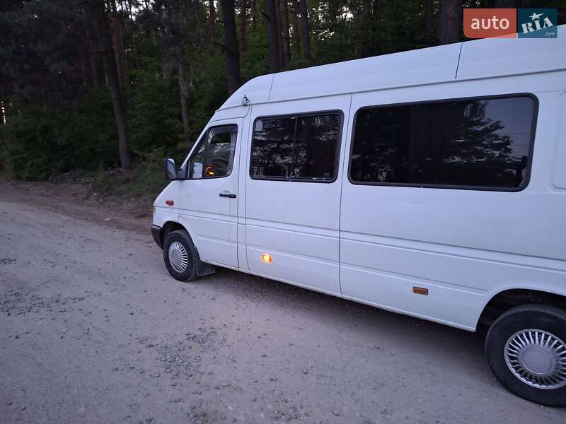 Микроавтобус Mercedes-Benz Sprinter 2006 в Львове