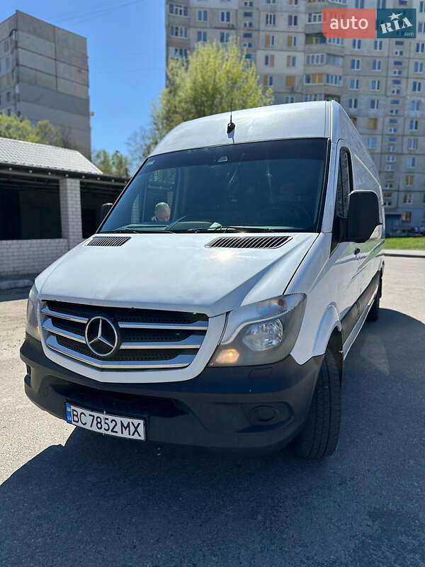 Вантажний фургон Mercedes-Benz Sprinter 2015 в Харкові