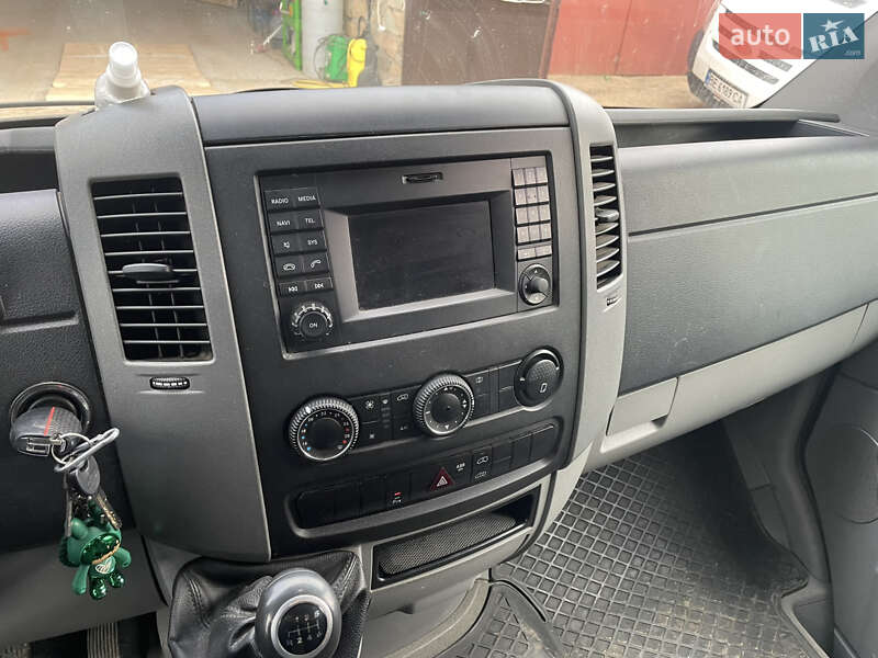 Грузовой фургон Mercedes-Benz Sprinter 2014 в Николаеве