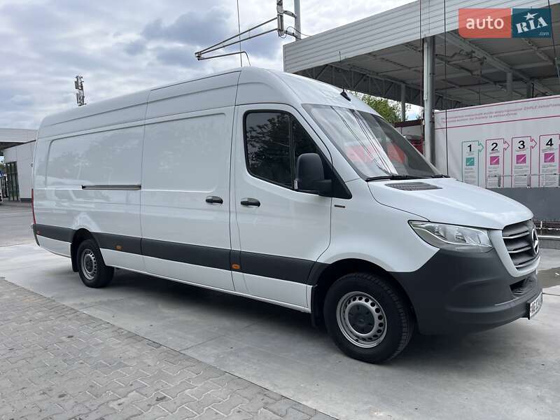 Mercedes-Benz Sprinter 2021