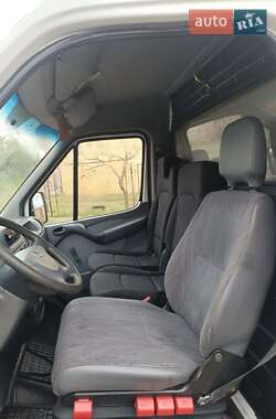 Грузовой фургон Mercedes-Benz Sprinter 2002 в 